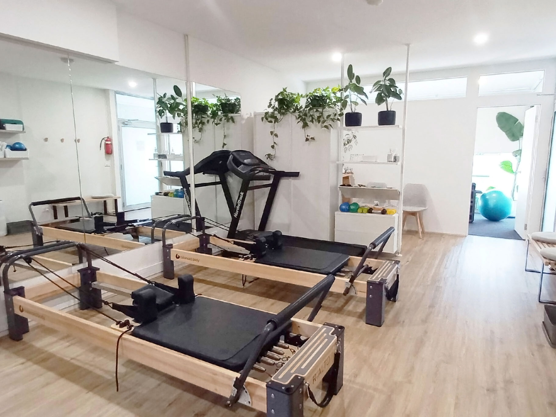 clinical-exercise-physiotherapist-the-physio-room-hampton-physiotherapy